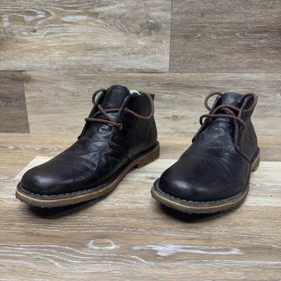 Ugg Leighton Chocolate Brown Leather Chukka Boots...